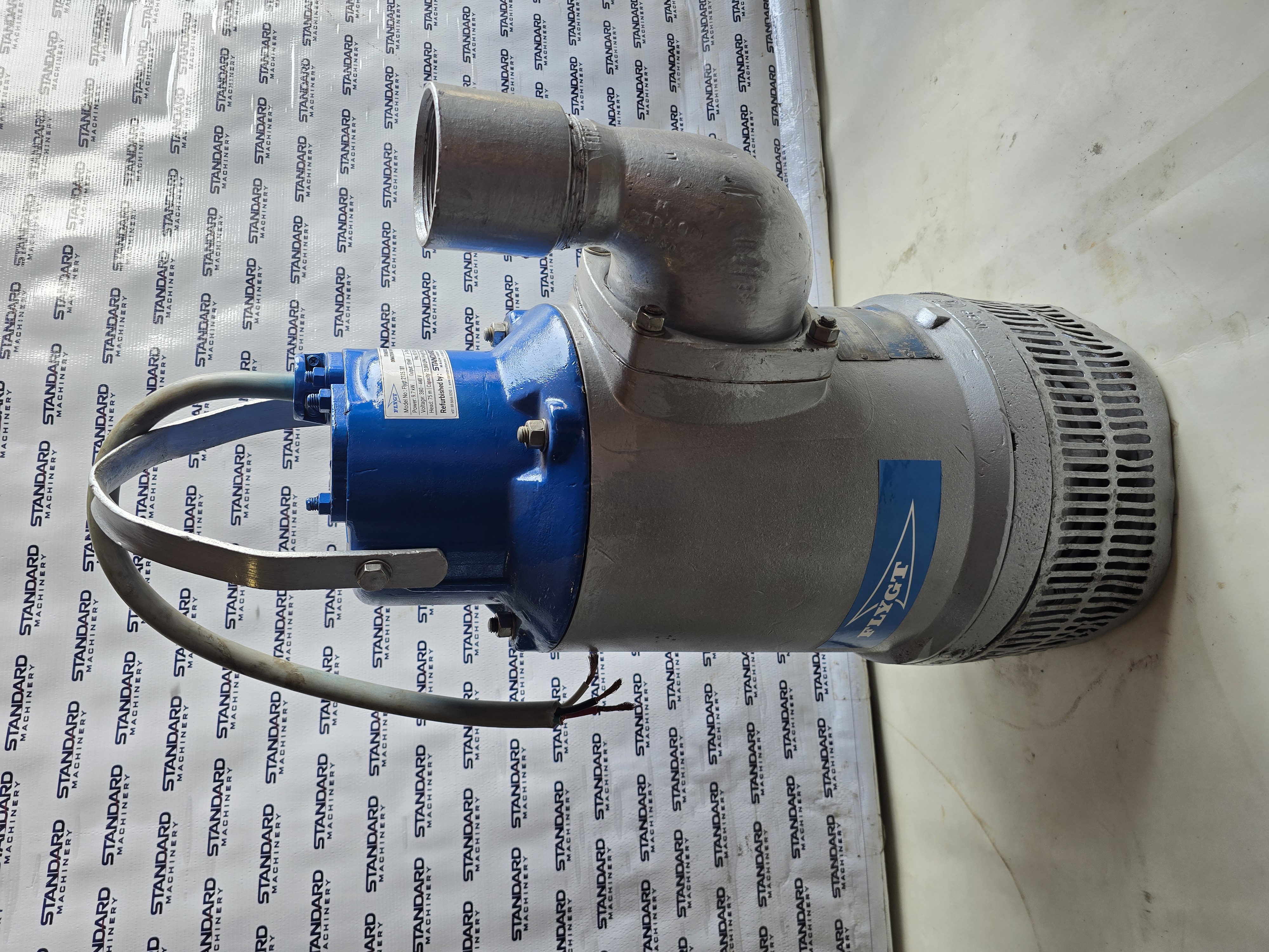Flygt 2125.181 13 HP dewatering pump complete set with discharge elbow and threaded socket coupling, Standard Machinery