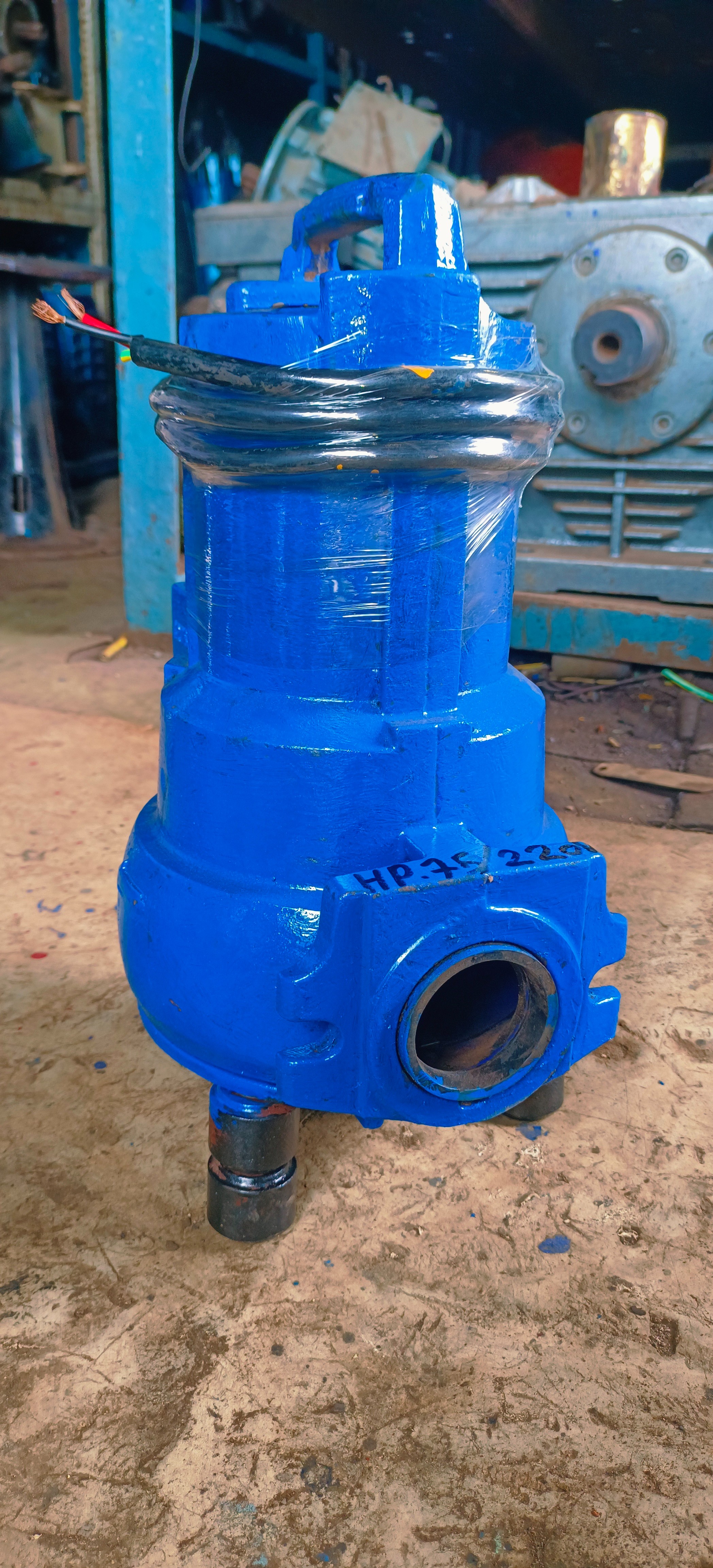 KSB Ama-Porter 500 NE 0.55 kW blue cast iron submersible sewage pump with 2 inch outlet and cable, Standard Machinery