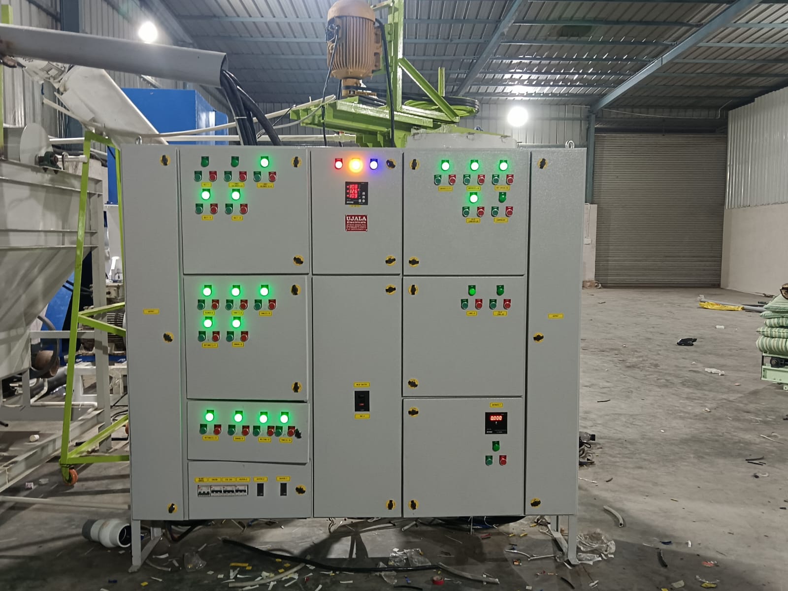 Refurbished Large MCC Panel — Motor Control Center with Schneider & Fuji Contactors, 200A+, 12+ Starters — Ex-Ship | Standard Machinery